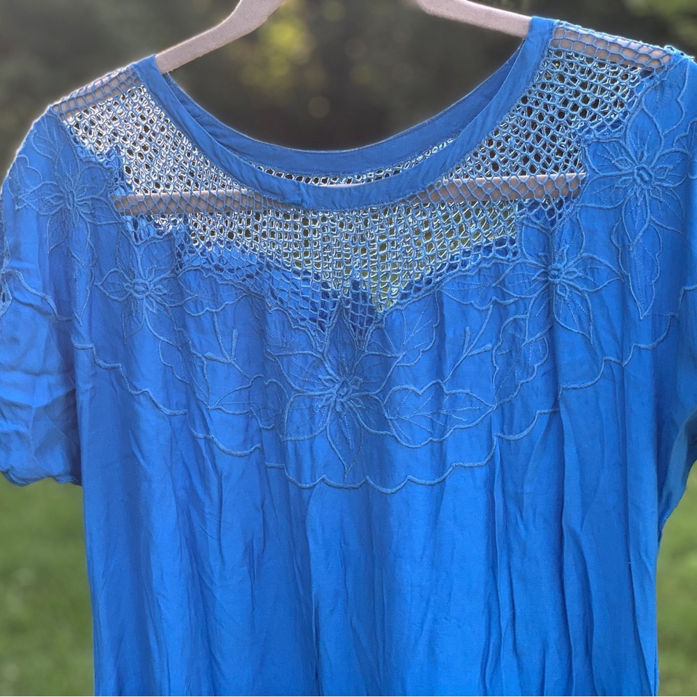 Satyuga Vintage Hawaiian Royal Blue Rayon Midi Dress w/ eyelet detail size small - Picture 4 of 17